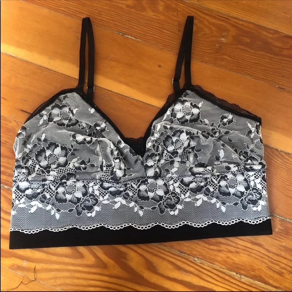Victoria’s Secret Lace Bralette S